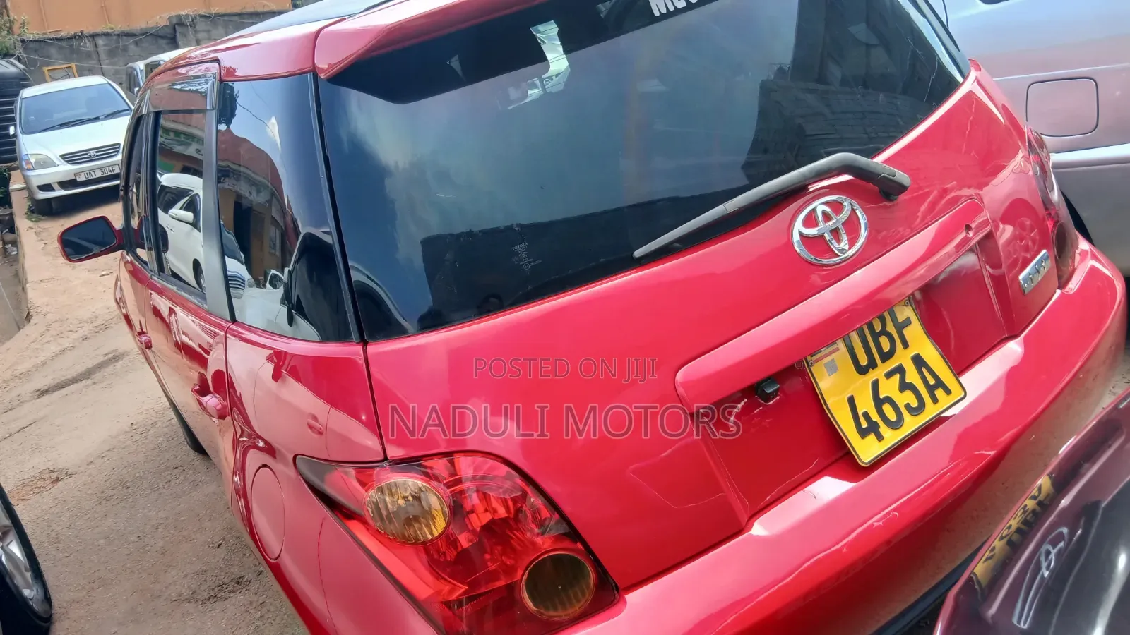 Toyota IST 2009 Red