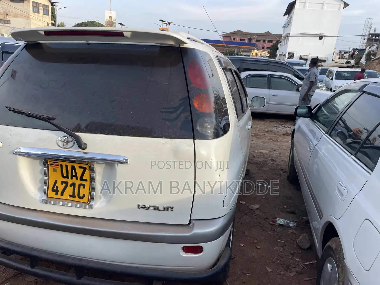 Toyota Raum 2000 White