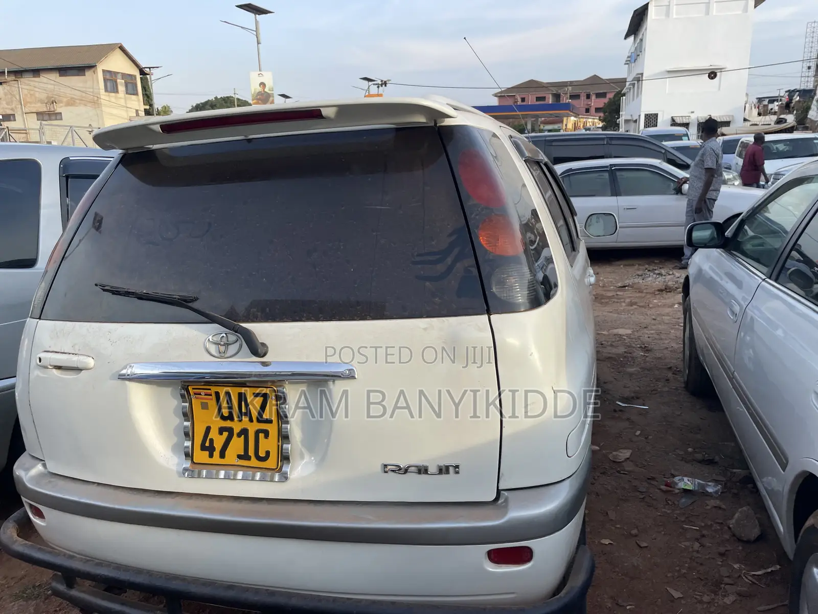 Toyota Raum 2000 White