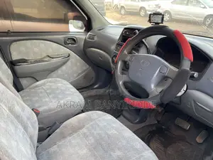 Toyota Raum 2000 White