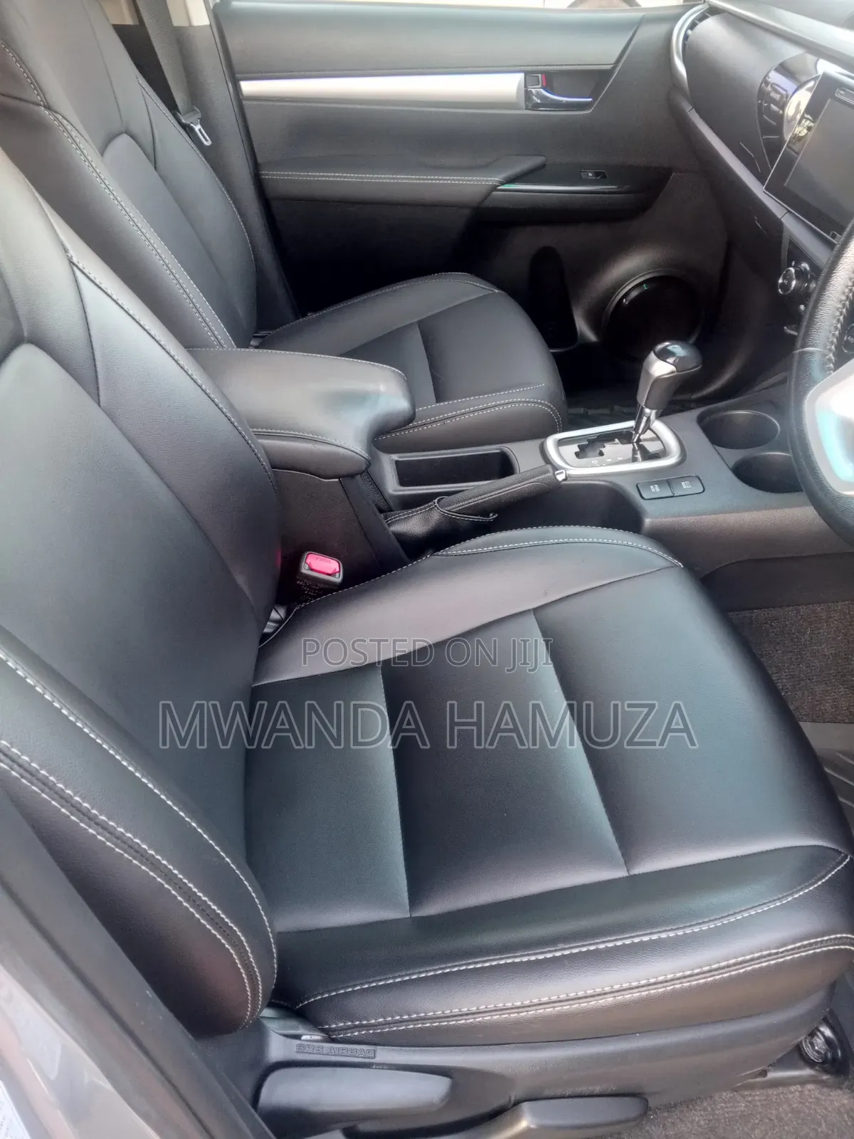 Toyota Hilux 2018 Gray