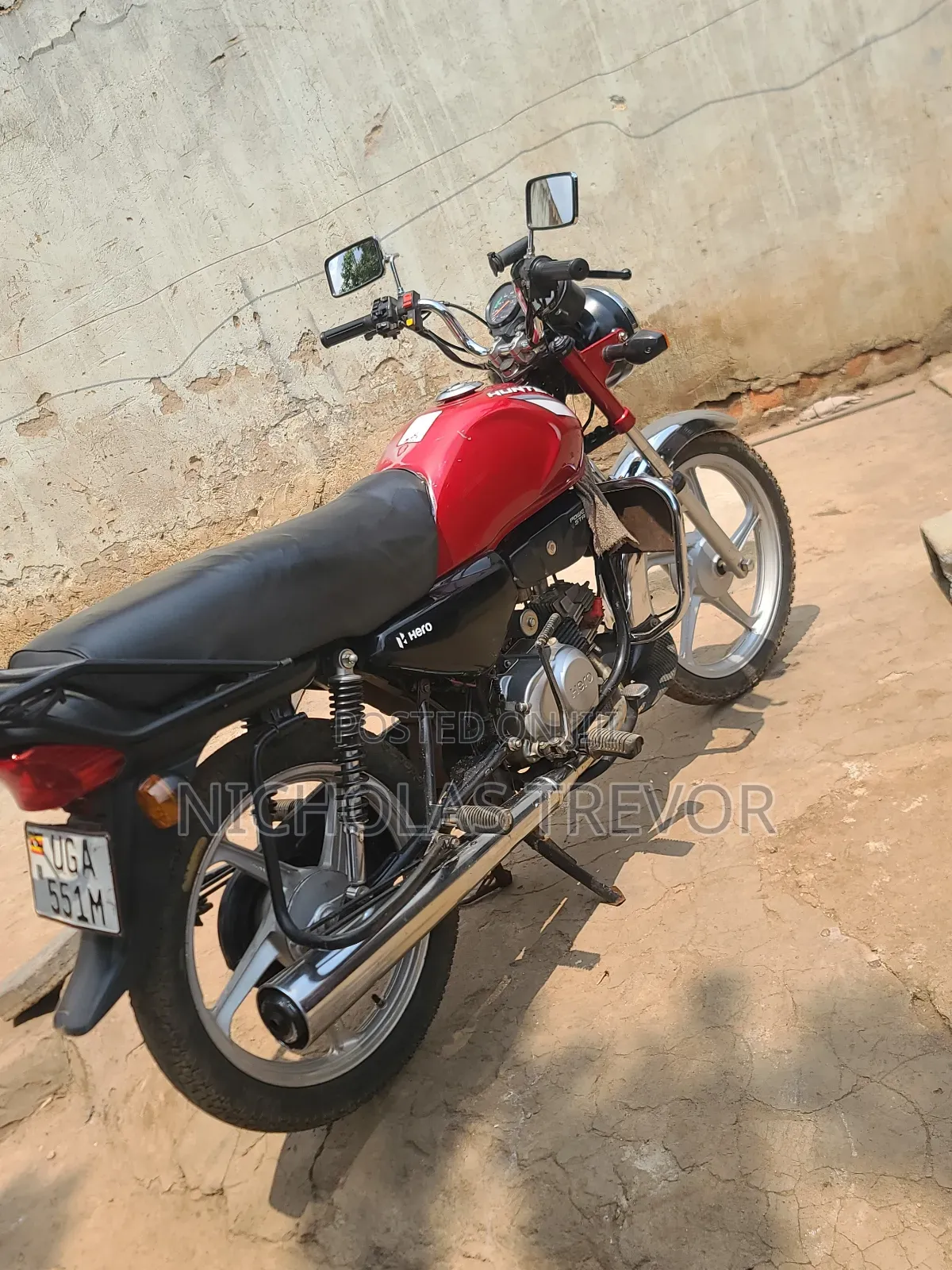 Hero Hunter 100 2022 Red