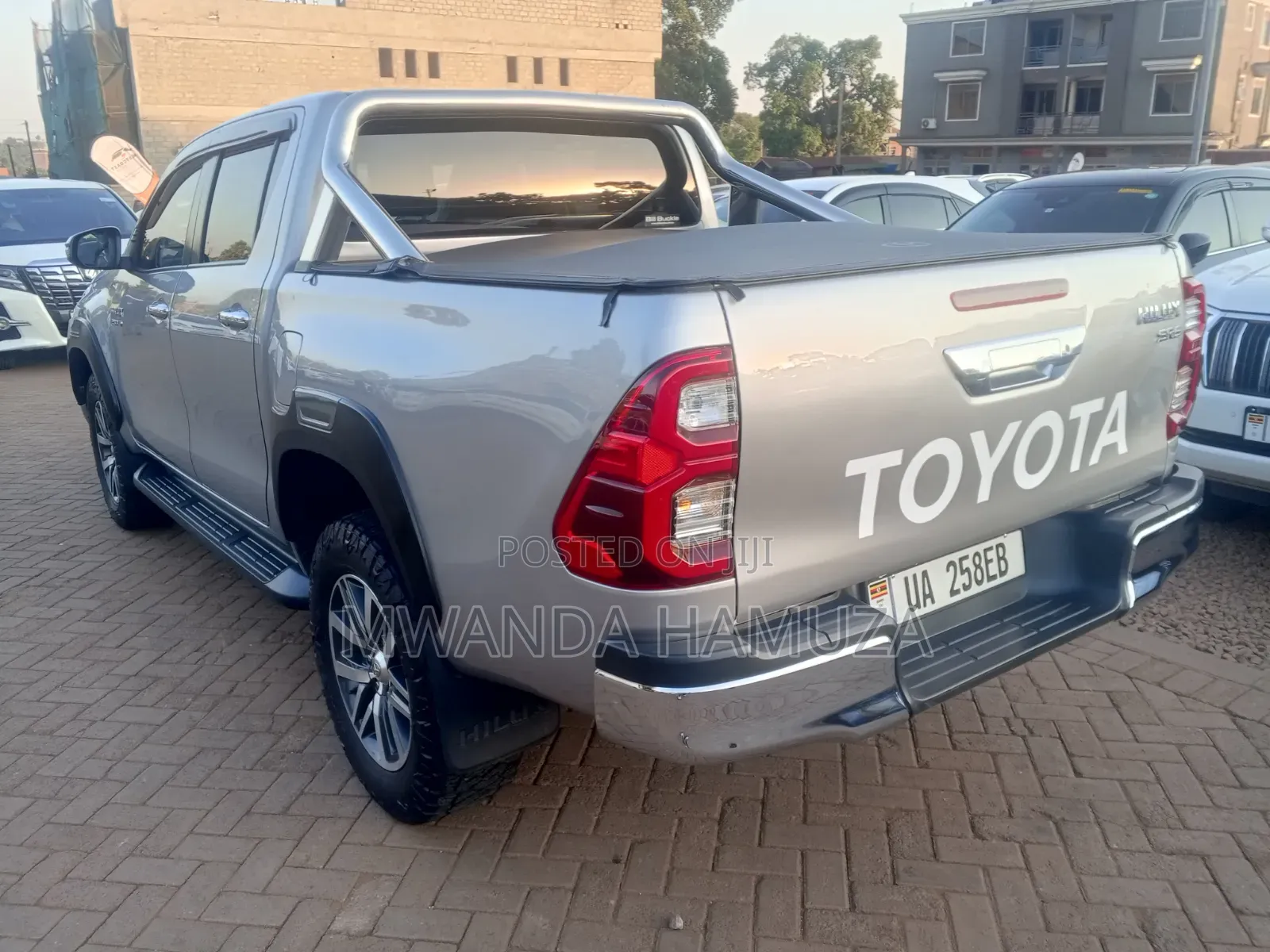Toyota Hilux 2018 Gray