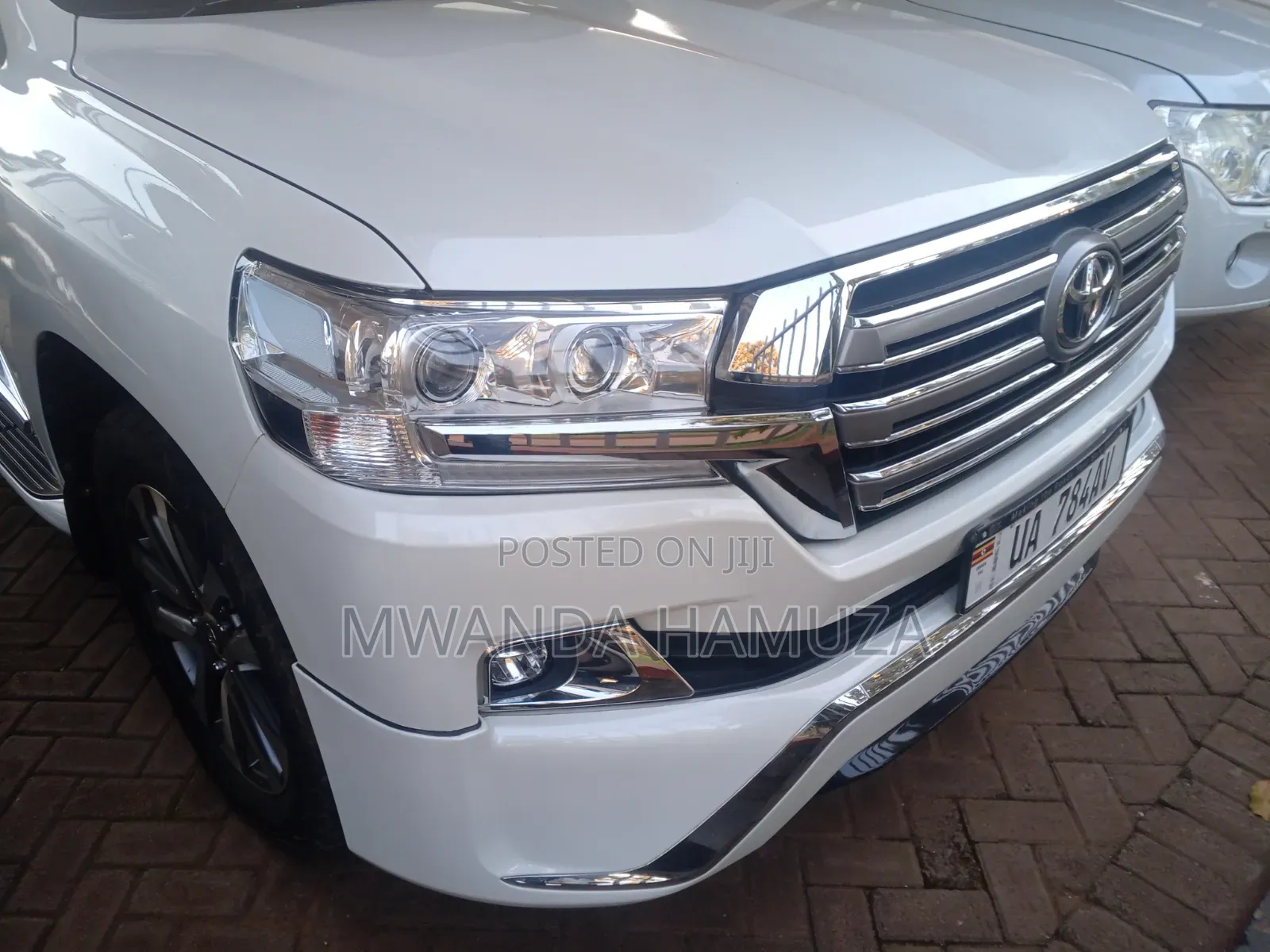 Toyota Land Cruiser 2018 White