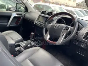 Toyota Land Cruiser Prado 2016 Black
