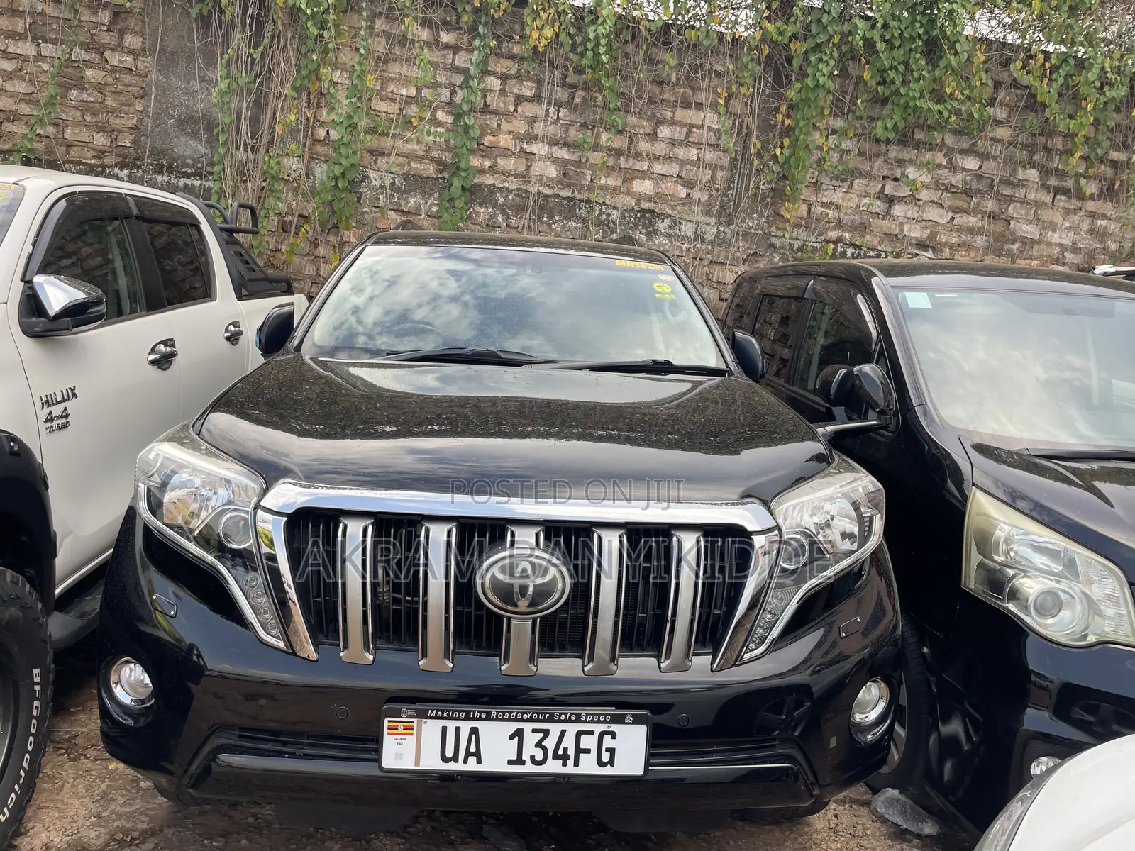 Toyota Land Cruiser Prado 2016 Black