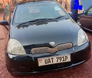 Toyota Vitz 2002 Black
