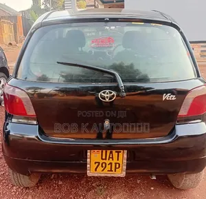 Toyota Vitz 2002 Black