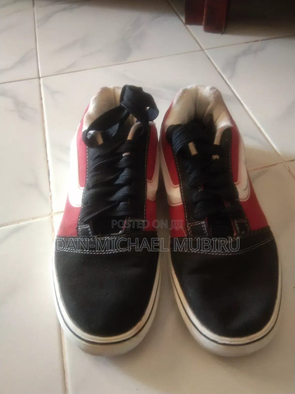 Vanz (Second Hand)