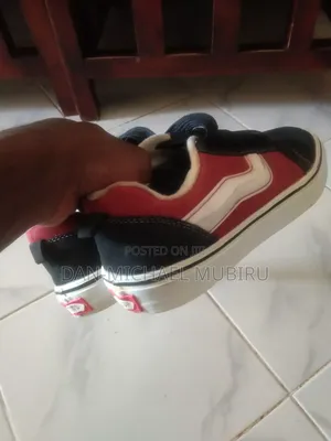 Vanz (Second Hand)