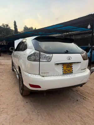 Toyota Harrier 2.4 4WD 2010 White
