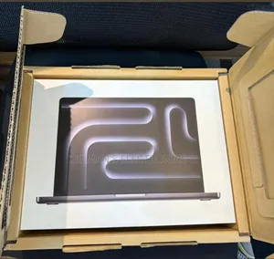 New Laptop Apple MacBook Pro 24GB Apple M5 SSD 1T