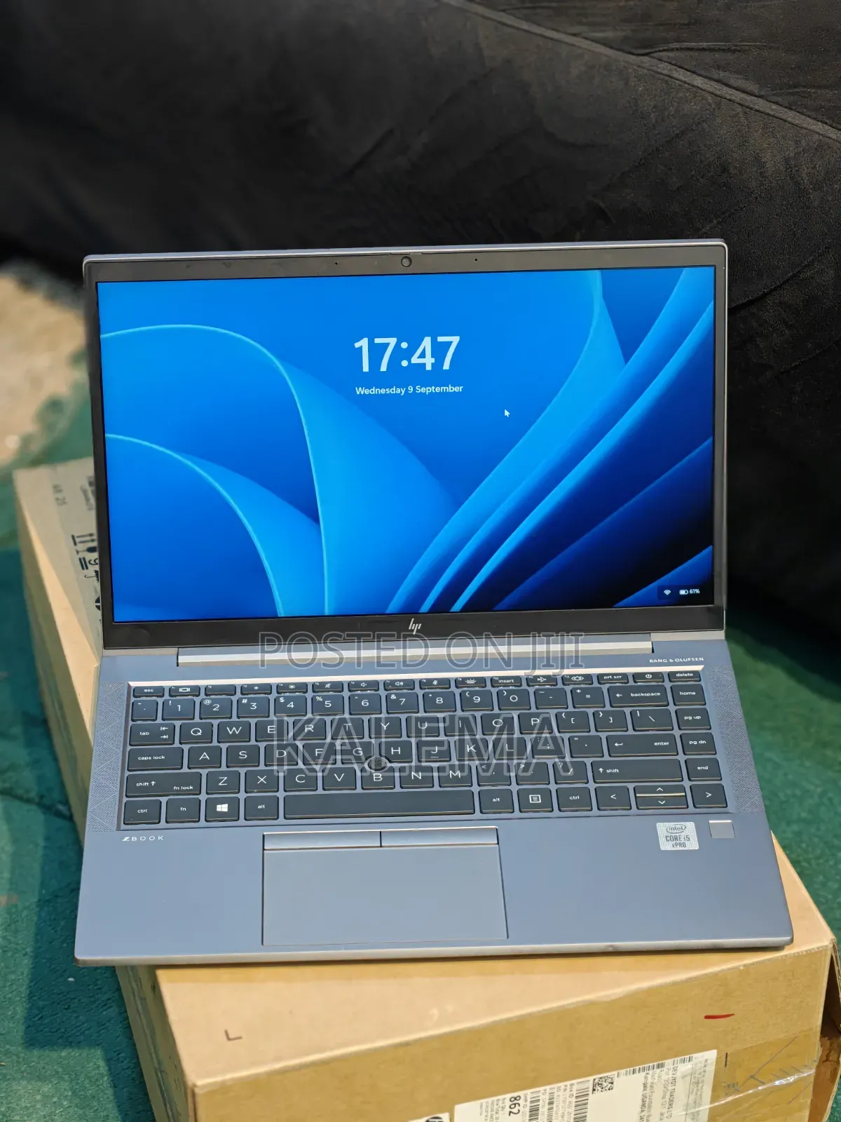 New Laptop HP ZBook Firefly G8 8GB Intel Core i5 SSD 256GB