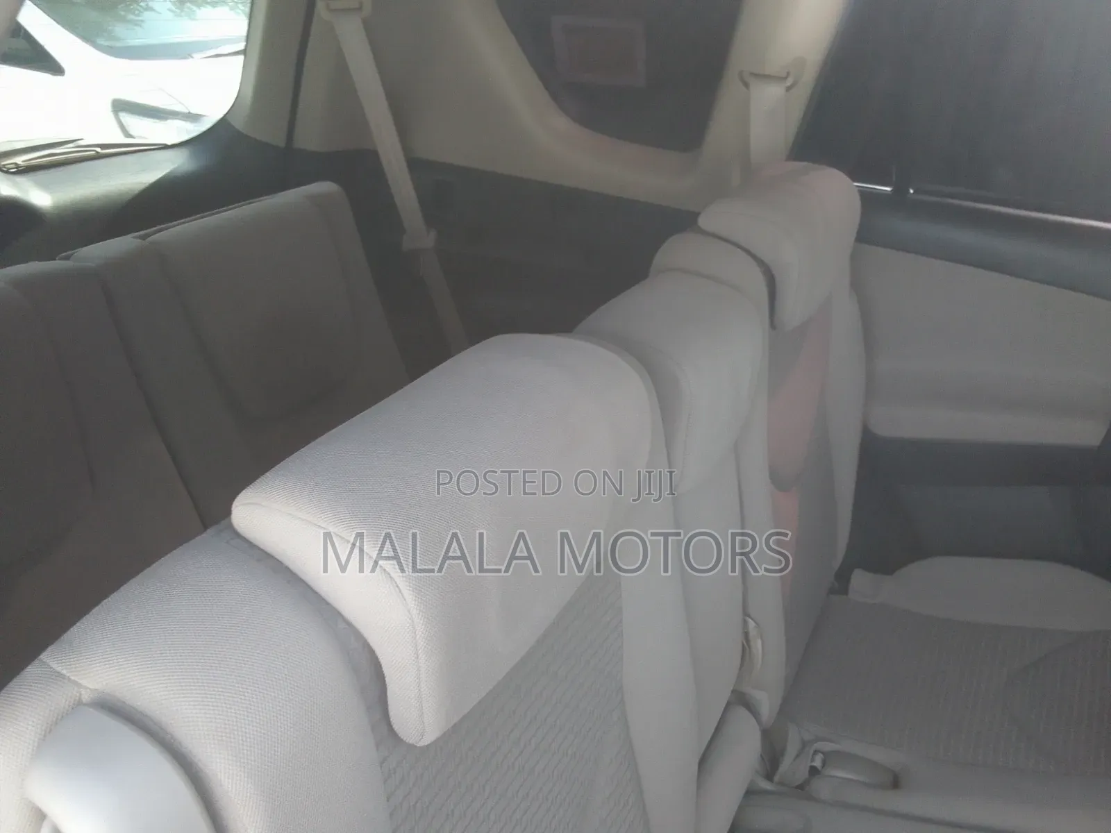 Toyota Vanguard 2008 Silver