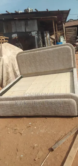 Buble Bed in White Clothwith Two Bed Sides