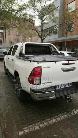 New Toyota Hilux 2024 White
