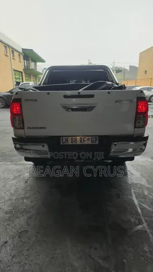 New Toyota Hilux 2024 White