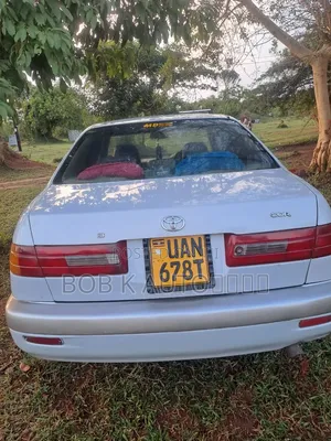 Toyota Corona Premio 2000 Silver