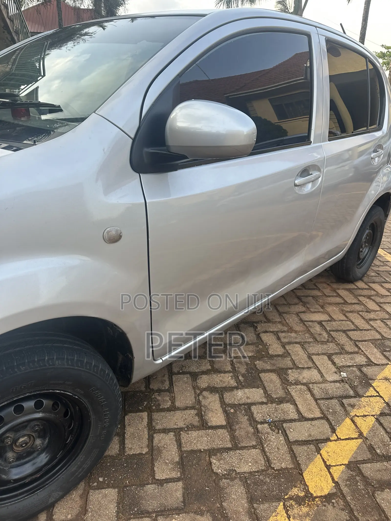 Toyota Passo 2010 Silver