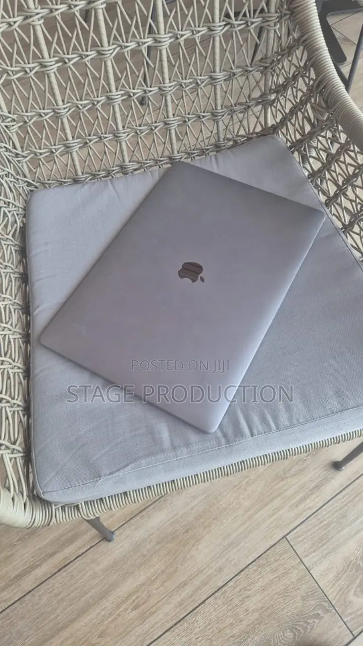 Laptop Apple MacBook Pro 2019 32GB Intel Core i9 SSD 512GB