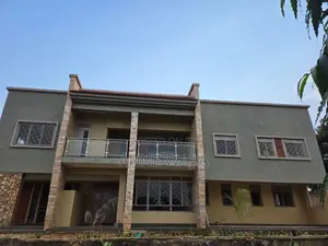 10bdrm House in Muyenga House, Makindye for rent