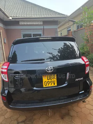 Toyota RAV4 2010 Black