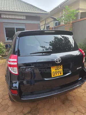 Toyota RAV4 2010 Black