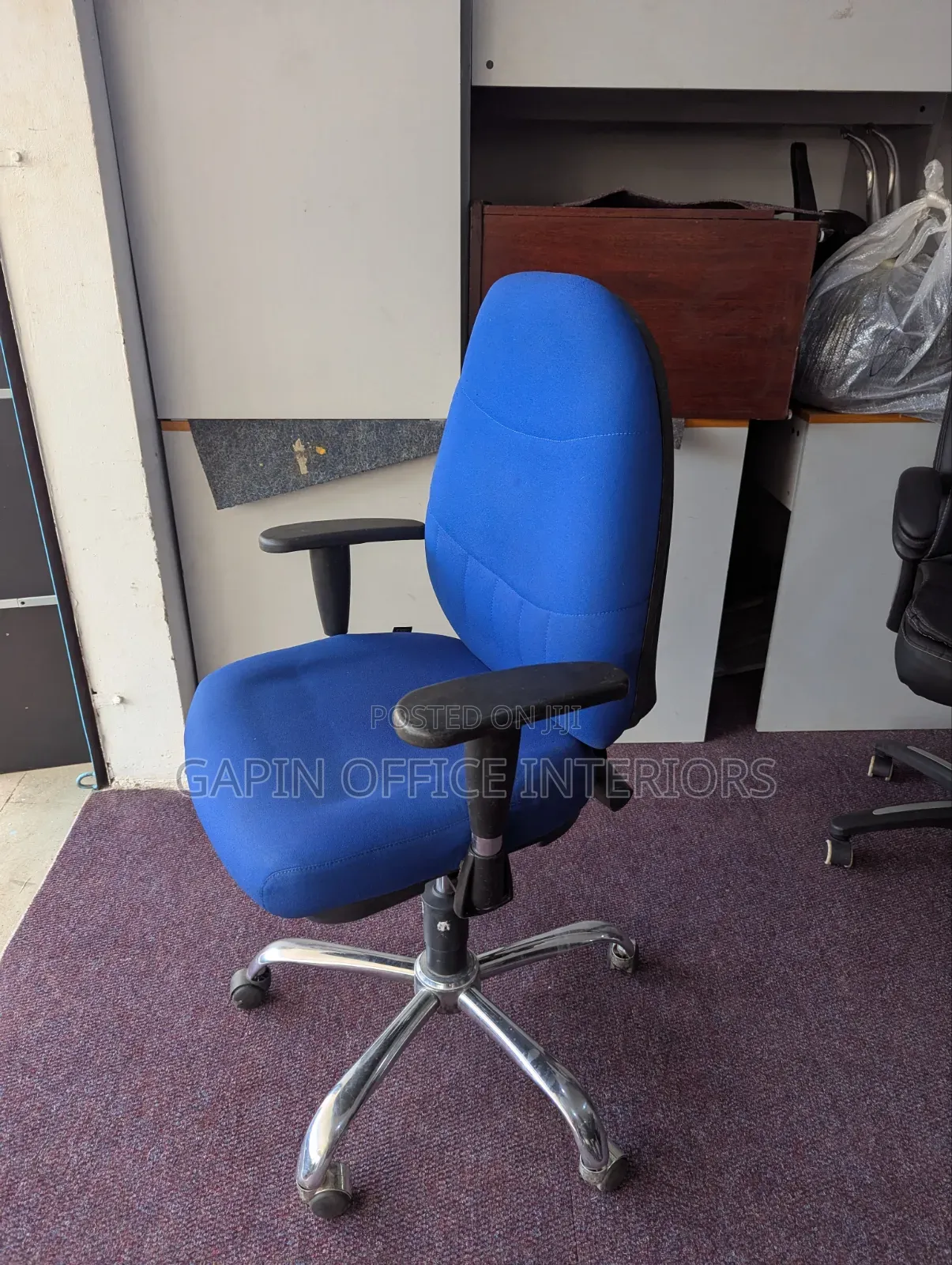 Refurbished Office Chair With Adjustable Back and Height