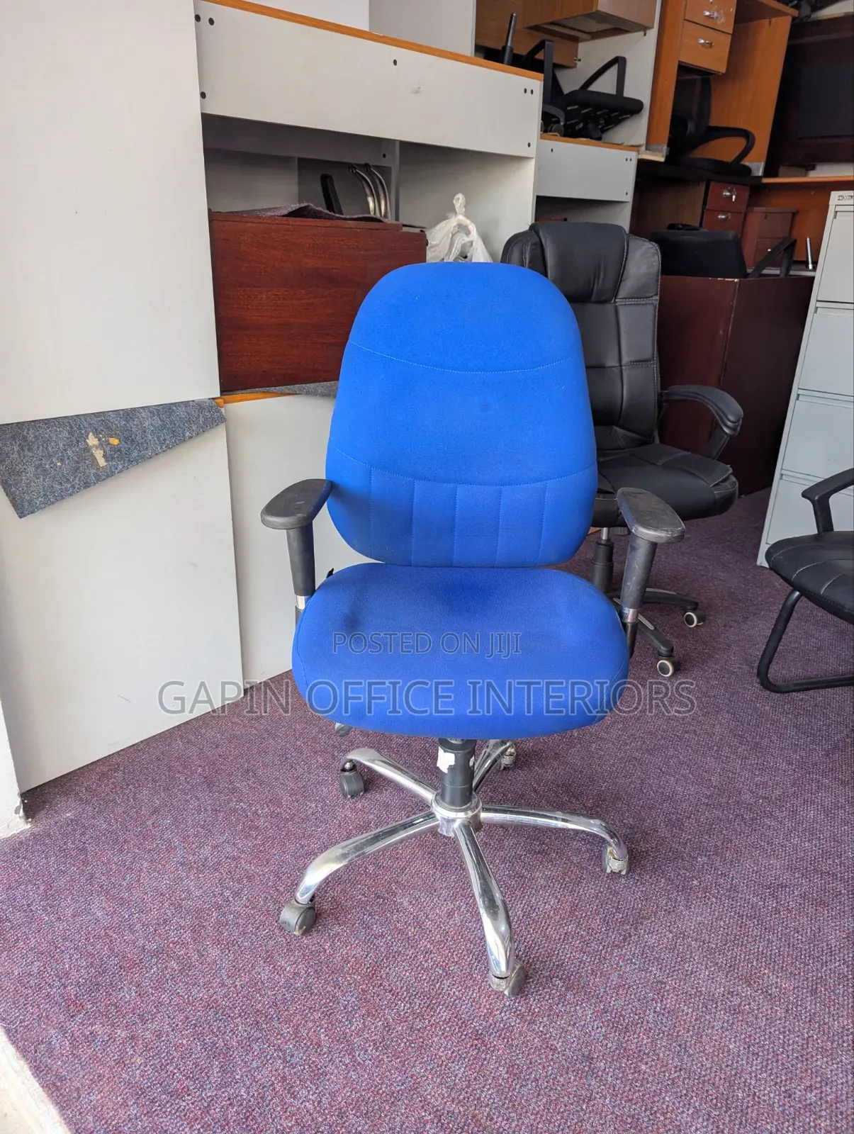 Refurbished Office Chair With Adjustable Back and Height