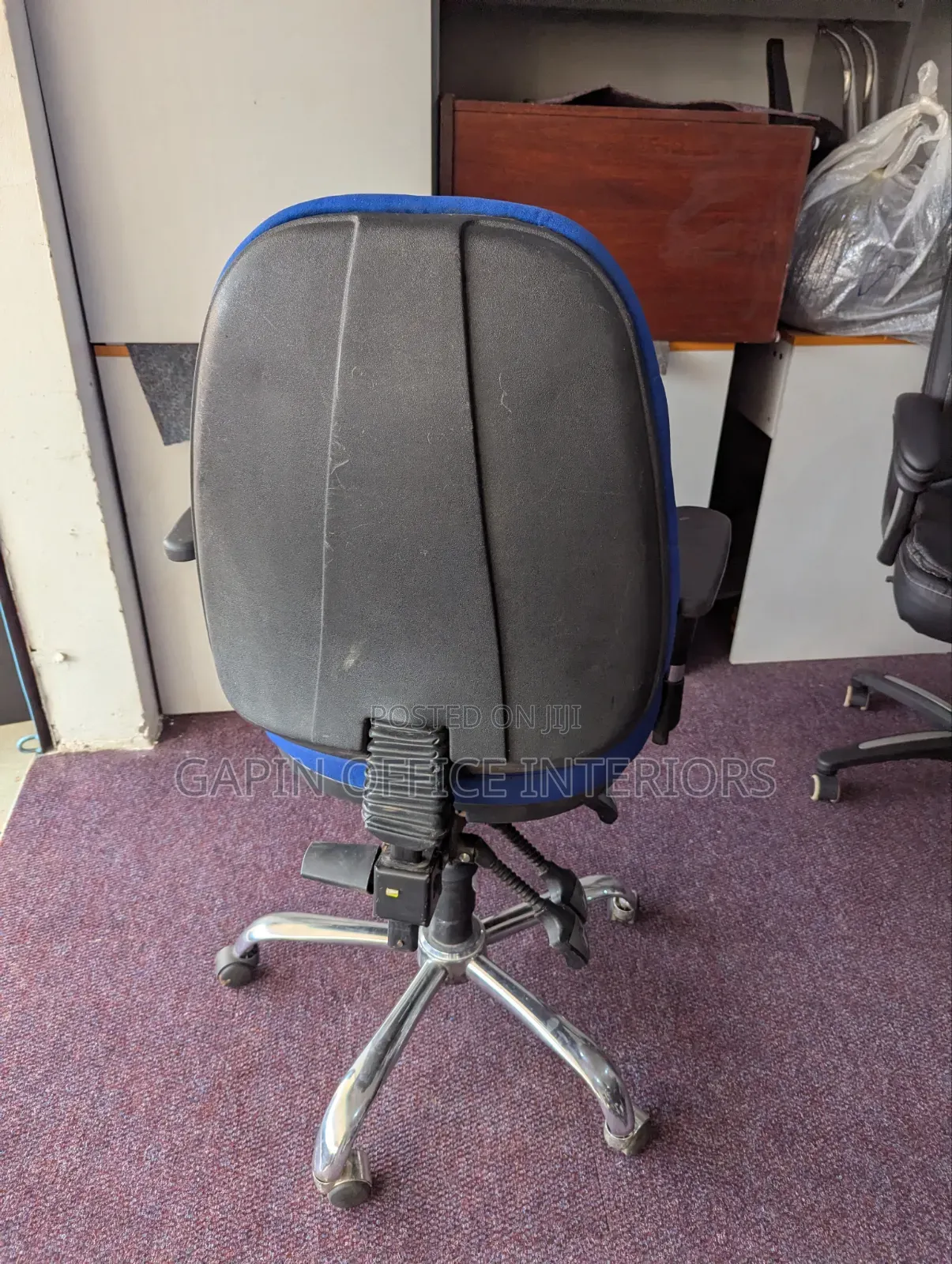 Refurbished Office Chair With Adjustable Back and Height