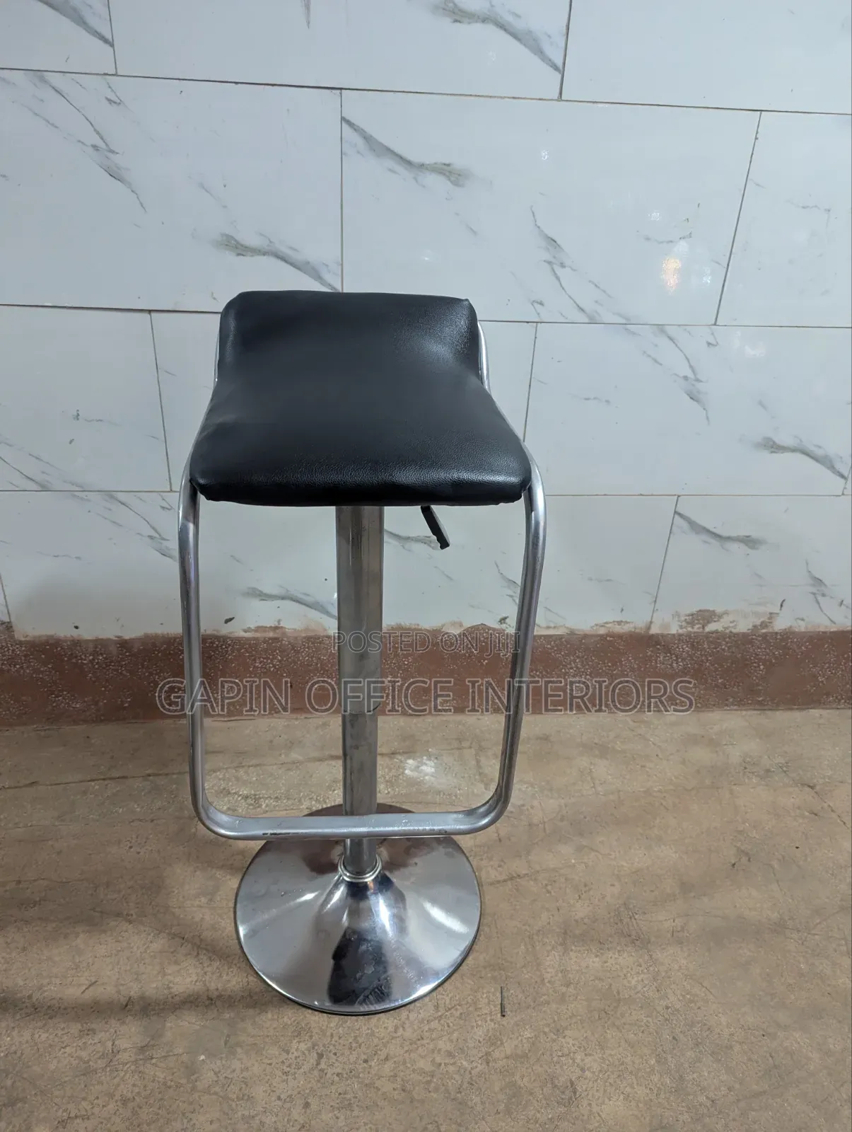 Bar Stool // Counter Stool, Adjustable