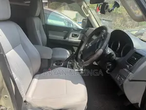 Mitsubishi Pajero 2012 Gray
