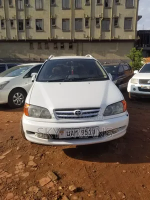 Toyota Ipsum 2000 White