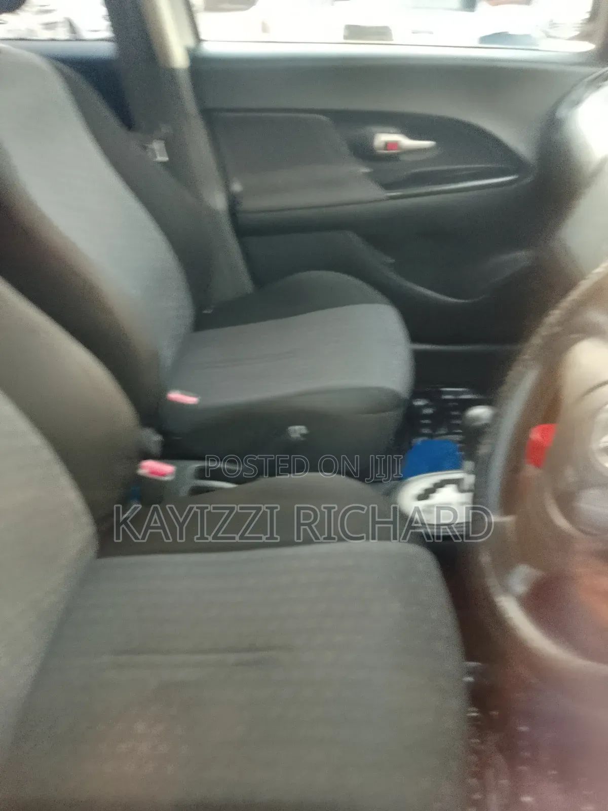 Toyota IST 2010 Silver