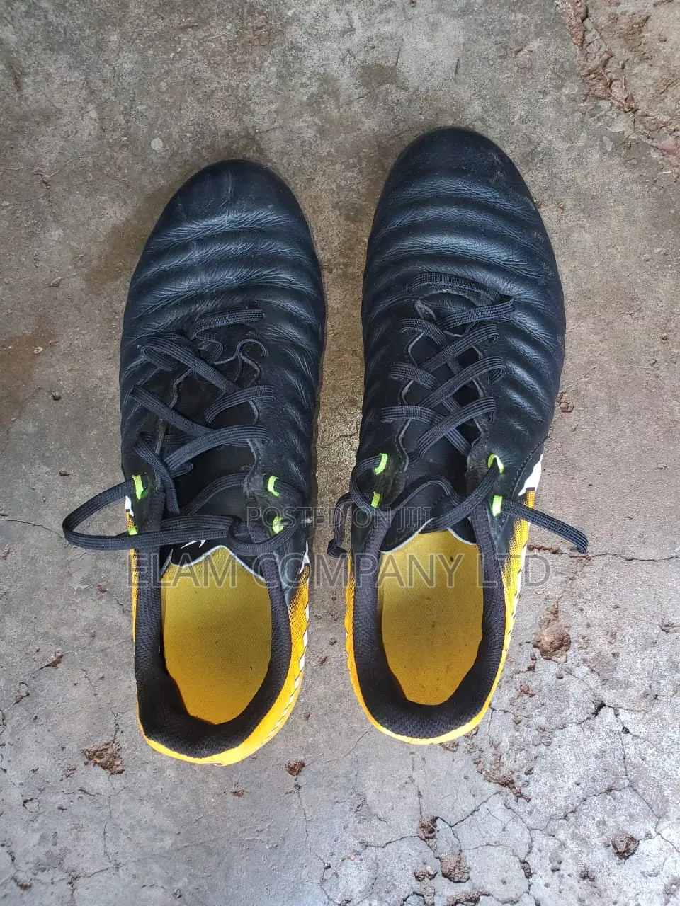 Black Yellow Football Boots – Nike Style – Size Available