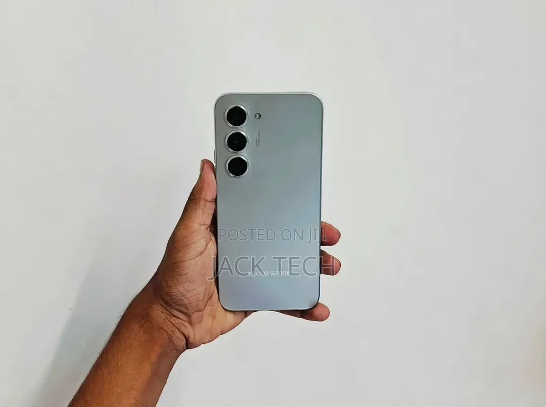 New Tecno Spark 40 Pro 256 GB Silver