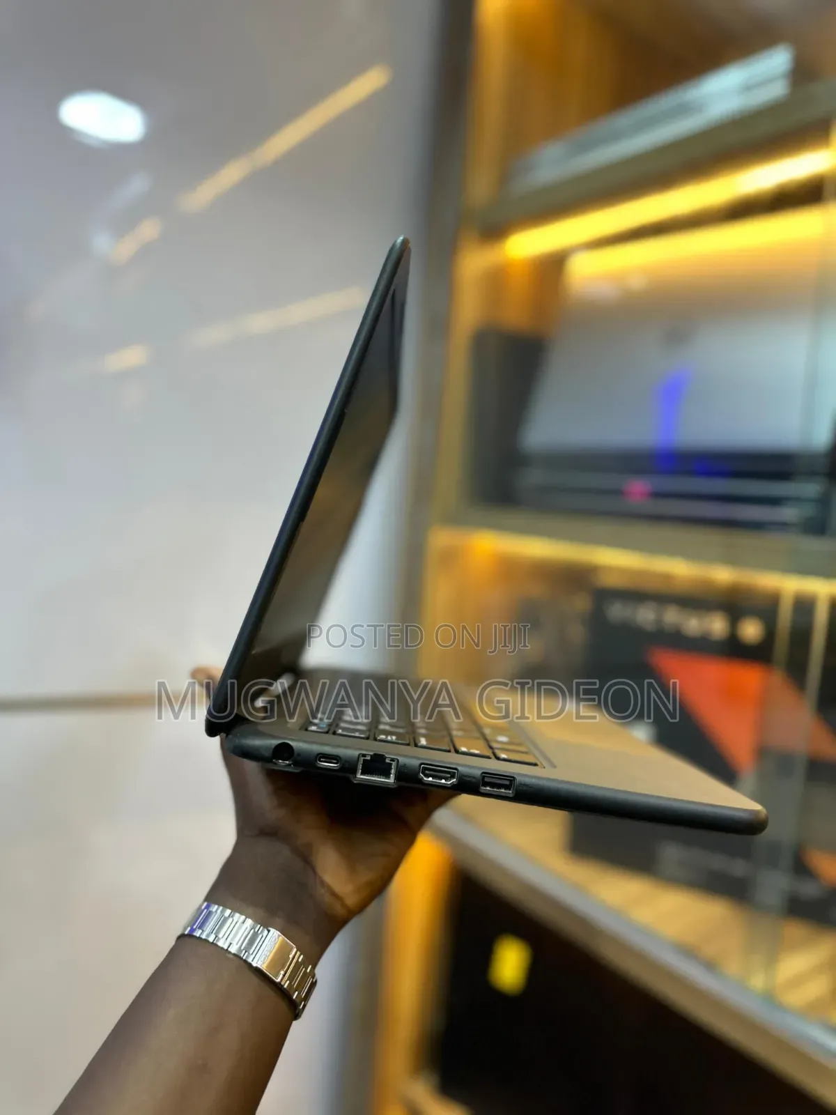 New Laptop Dell Latitude 3300 8GB Intel Core i5 SSD 128GB