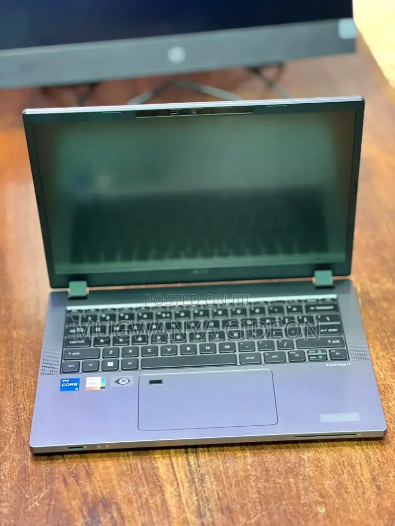 New Laptop Acer TravelMate P2 8GB Intel Core i7 SSD 512GB
