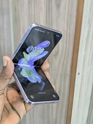 Samsung Galaxy Z Flip4 128 GB Purple