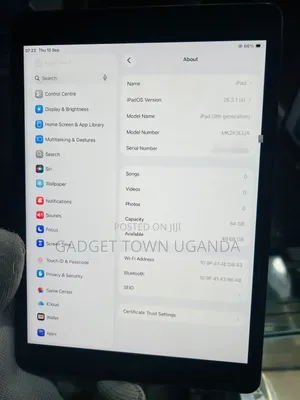 Apple iPad 9.7 64 GB Gray