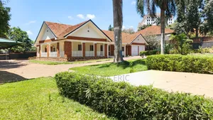 5bdrm Bungalow in Kaleidoscope, Nakawa for rent
