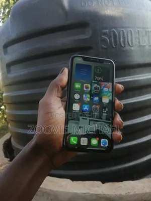Apple iPhone XR 64 GB Black