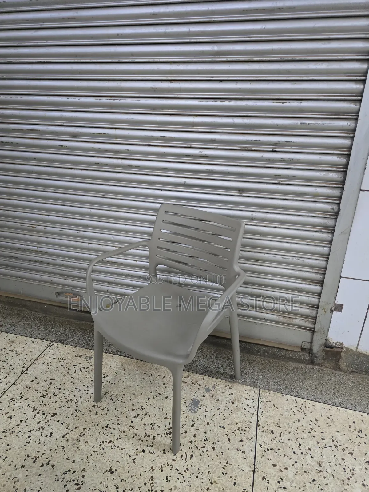 1Pcs Advanced Plastic Chairs Plastic Chairs