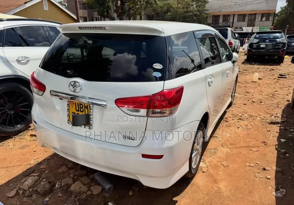 Toyota Wish 2010 White