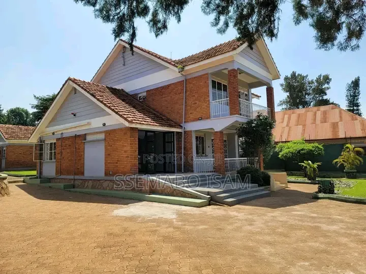 3bdrm House in Standalone Kisaasi, Central Division for rent