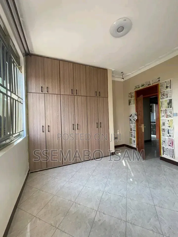2bdrm House in Kisaasi, Central Division for rent