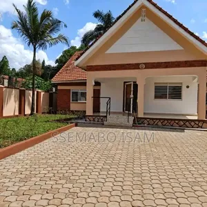 3bdrm House in Kisaasi, Central Division for rent