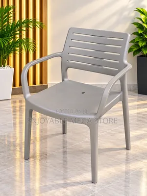 Golden Comfort Plastic Chairs Plastic Chairs
