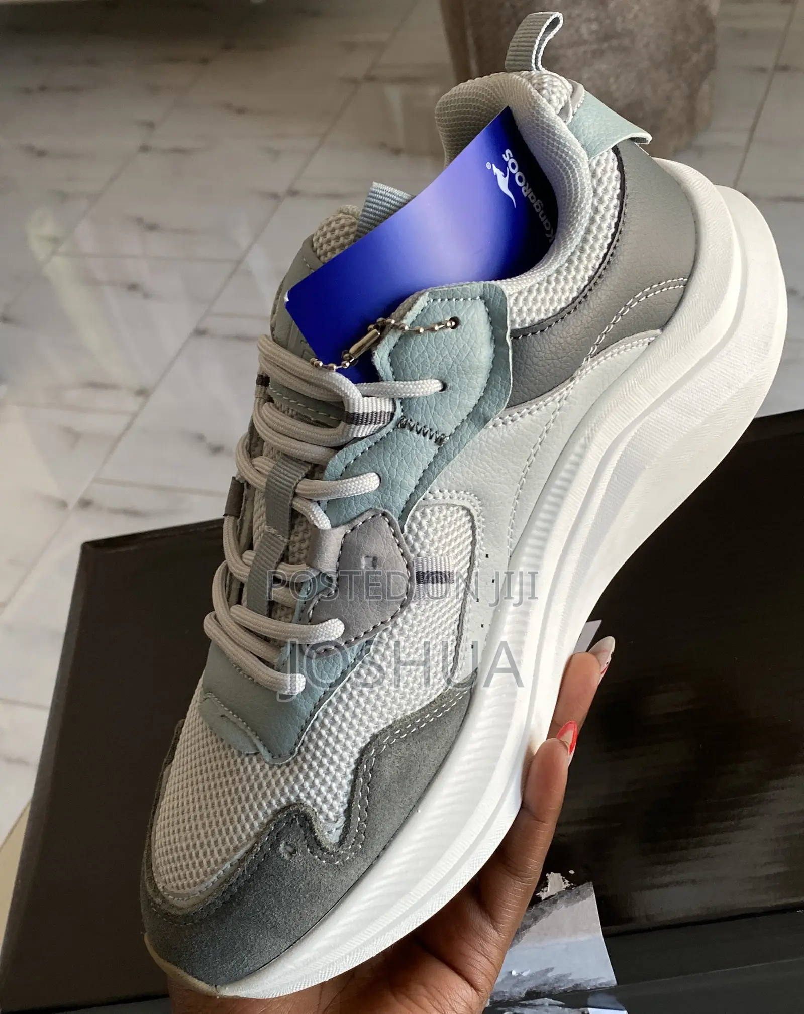 Sneakershoes