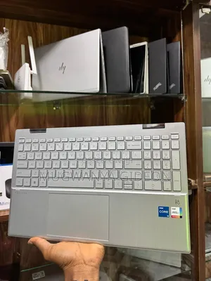 New Laptop HP Pavilion x360 15t 16GB Intel Core i5 SSD 512GB